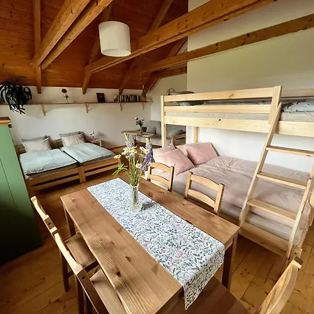 Penzion Hvezda Roda Landsted Holín